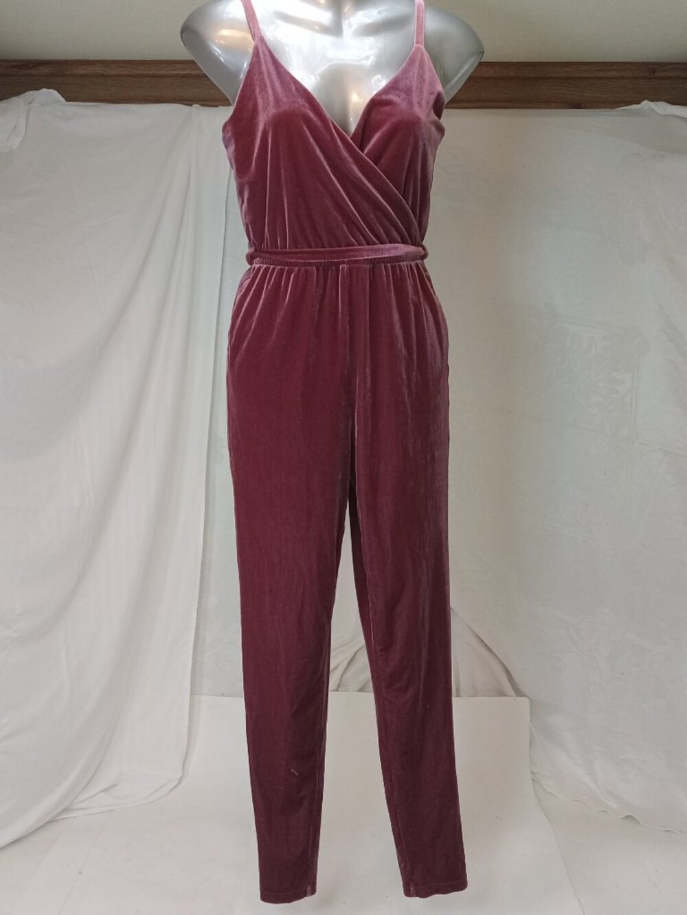 Guess Pink Velour Women's XS Jumpsuit Spaghetti Straps Dusty Rose Disco